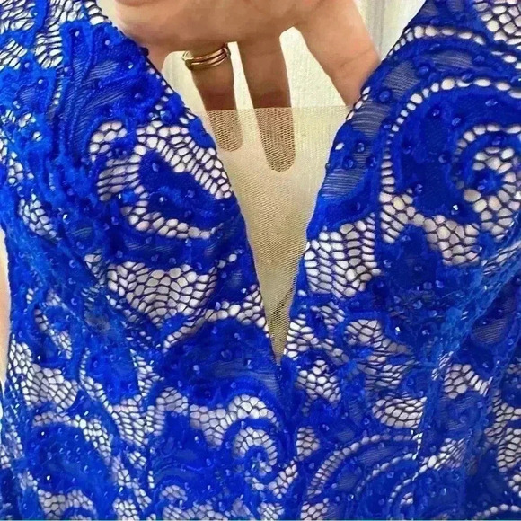 Dave & Johnny Royal Blue Beaded Sleeveless Formal Cocktail Homecoming Dress - Picture 6 of 11